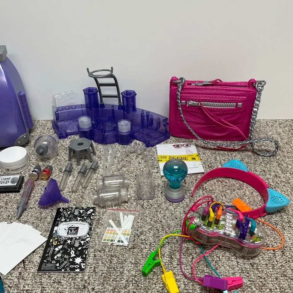 Project MC2 Set - Picture 8 of 10